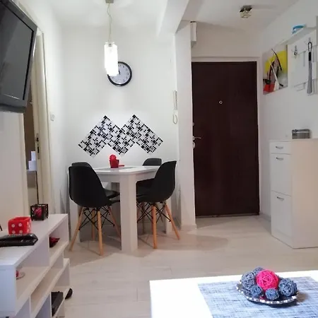 Kocka Апартаменты *